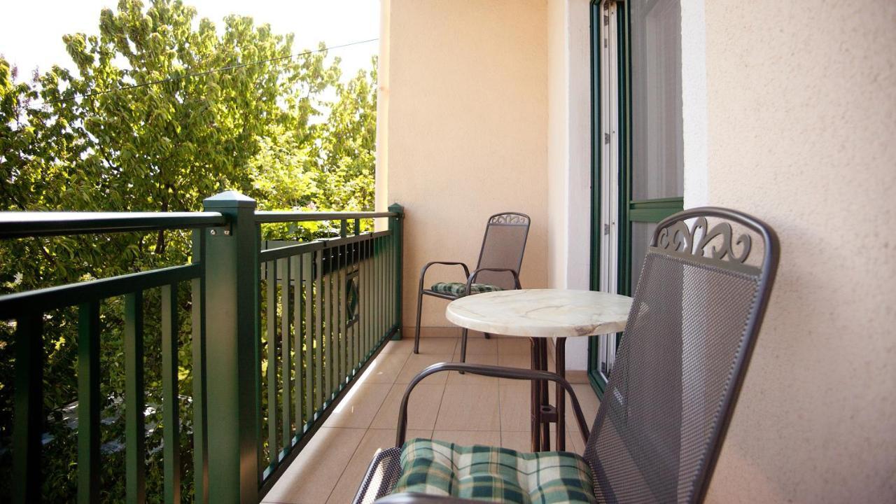Gastehaus Moser Bed & Breakfast Podersdorf am See Dış mekan fotoğraf